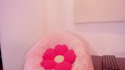 Snapshot of ameliiaa_smith chatting on June 10, 10:41 pm Amelia online show from June 10, 10:41 pm