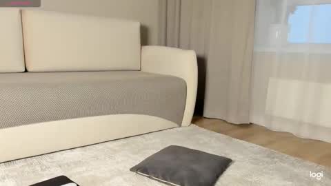 Amelina Love online show from November 20, 1:50 am