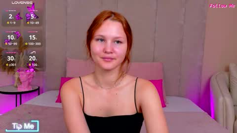 AmeliRoyse online show from November 6, 5:14 pm