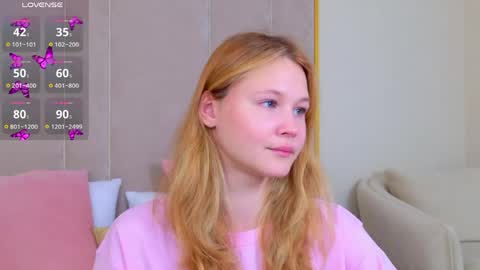Snapshot of ameliroyse chatting on May 14, 5:53 pm AmeliRoyse online show from May 14, 5:53 pm