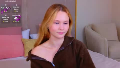 Snapshot of ameliroyse chatting on May 15, 5:20 pm AmeliRoyse online show from May 15, 5:20 pm