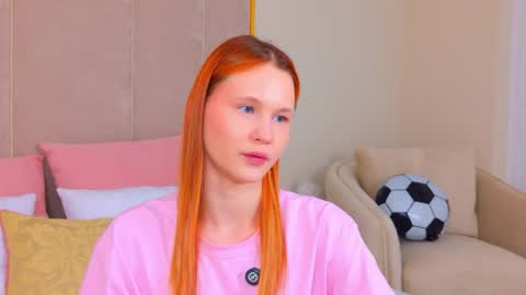 Snapshot of ameliroyse chatting on July 8, 5:17 pm AmeliRoyse online show from July 8, 5:17 pm