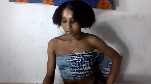 amelisy20005 online show from April 28, 8:14 pm