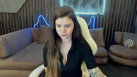 amellymillyy online show from September 20, 12:39 pm