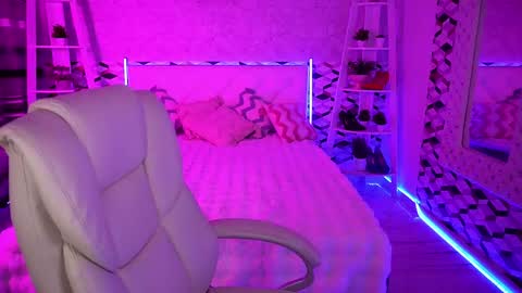 Alina online show from April 28, 2:55 pm