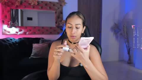          online show from June 5, 12:33 pm