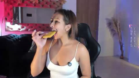          online show from June 22, 12:46 pm