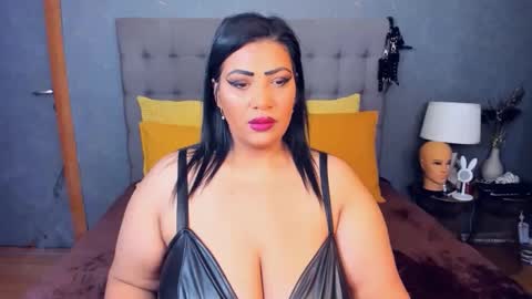 amelycube343767 online show from May 3, 7:03 am