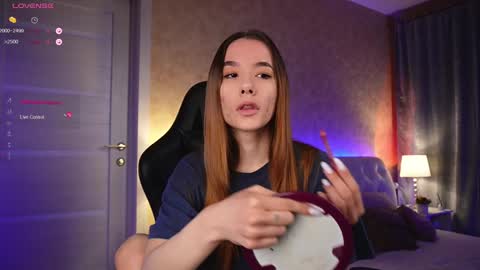 Amy  online show from December 7, 7:27 am