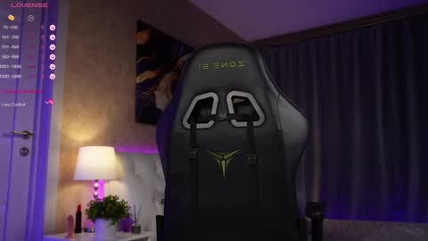 Amy  online show from January 24, 8:02 am