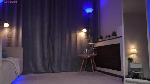 Snapshot of amelyxxx chatting on February 5, 2:27 am Amy online show from February 5, 2:27 am