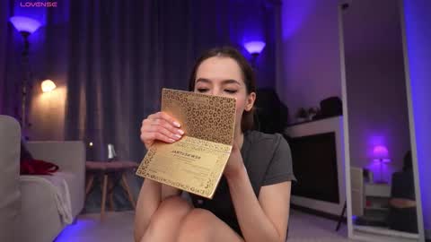 Snapshot of amelyxxx chatting on March 8, 2:59 am Amy online show from March 8, 2:59 am