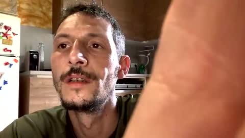 amendolaa536 online show from November 8, 1:22 pm