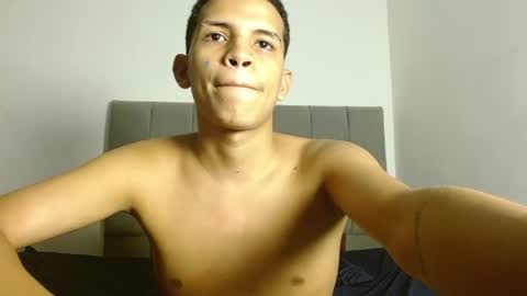 Snapshot of america_27 chatting on June 25, 5:12 am AMILCAR online show from June 25, 5:12 am