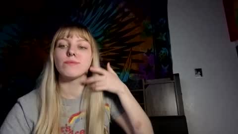 Snapshot of amethystmoon18 chatting on March 5, 4:30 am amethystmoon18 online show from March 5, 4:30 am
