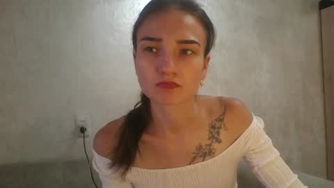 Julia  online show from September 10, 10:26 am