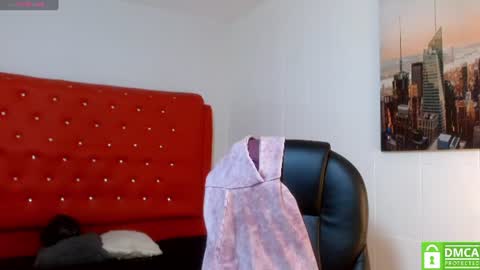 Snapshot of amethystshadow chatting on July 25, 12:53 am amethystshadow online show from July 25, 12:53 am