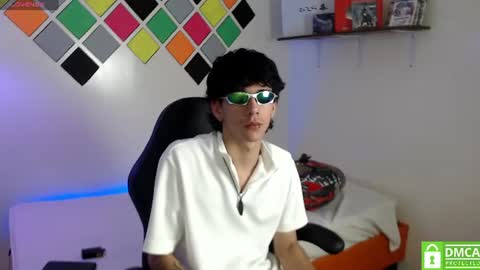 Snapshot of amethystshadow chatting on August 2, 2:26 pm amethystshadow online show from August 2, 2:26 pm