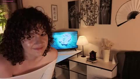 Alivia online show from May 31, 6:09 pm
