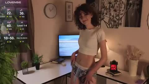 Alivia online show from June 3, 6:13 pm