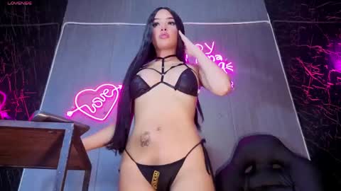 amgeline online show from June 1, 12:01 am