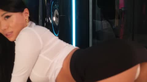 Snapshot of ami_katana chatting on March 3, 3:08 am Ami online show from March 3, 3:08 am