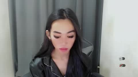 Snapshot of ami_lewis chatting on March 2, 1:36 am JOANNA online show from March 2, 1:36 am