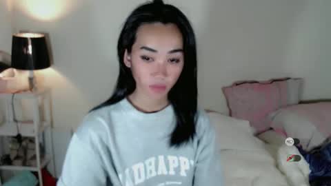 Snapshot of ami_lewis chatting on September 29, 3:11 am JOANNA online show from September 29, 3:11 am