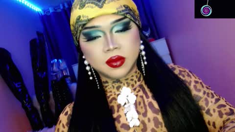 Queen Mireska online show from March 30, 5:25 pm