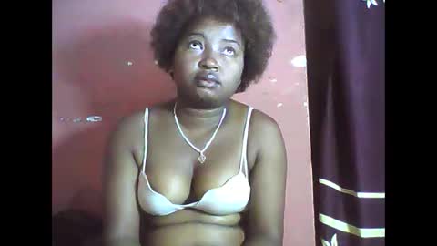 amielle_01 online show from April 25, 9:12 am
