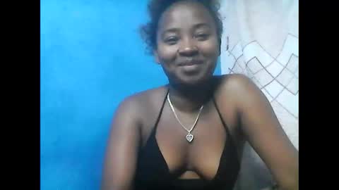 amielle_01 online show from May 11, 10:40 pm
