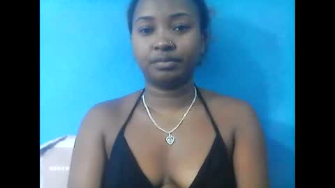 amielle_01 online show from May 14, 10:00 am