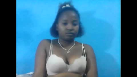 amielle_01 online show from May 17, 5:09 pm