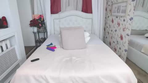 Ami online show from July 7, 2:54 pm
