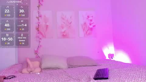 Snapshot of amiiclark chatting on June 10, 6:18 pm AmiiClark online show from June 10, 6:18 pm