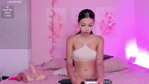 AmiiClark  online show from June 27, 7:08 pm
