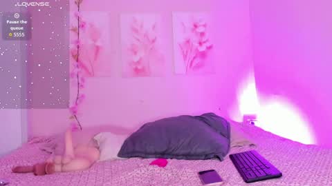 AmiiClark  online show from July 2, 7:09 pm