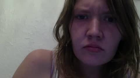 Snapshot of amileamariestar chatting on December 4, 4:32 am amileamariestar online show from December 4, 4:32 am