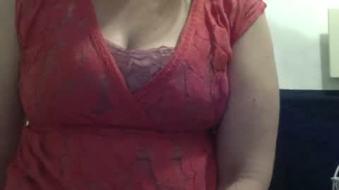 Snapshot of amileamariestar chatting on December 19, 3:18 am amileamariestar online show from December 19, 3:18 am