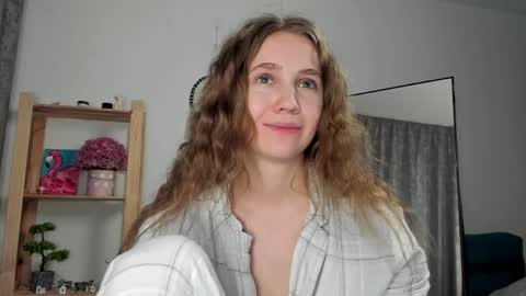 Emily online show from April 29, 9:24 am