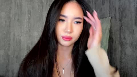 Amina online show from December 7, 10:12 am