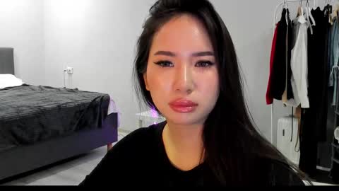 Amina online show from January 18, 6:12 pm