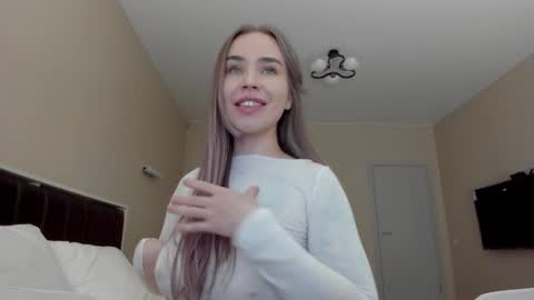 Snapshot of aminaswan_ chatting on November 15, 2:46 pm Kristina online show from November 15, 2:46 pm