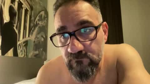 Snapshot of amirsds3298129 chatting on February 18, 5:53 pm amirsds3298129 online show from February 18, 5:53 pm