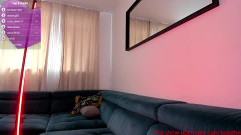 Snapshot of amj_b chatting on February 14, 9:45 am Amy online show from February 14, 9:45 am