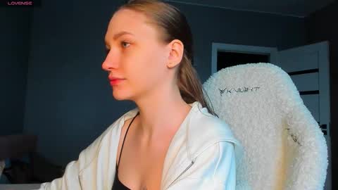 Snapshot of ammi_bliss chatting on December 23, 6:33 am Ammi online show from December 23, 6:33 am