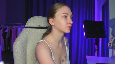 Snapshot of ammi_bliss chatting on March 26, 5:13 am Ammi online show from March 26, 5:13 am