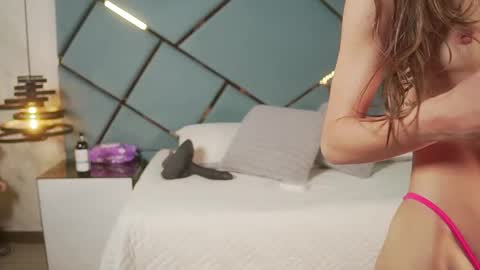 Snapshot of ammy_durand chatting on November 9, 7:01 pm ammy durand online show from November 9, 7:01 pm