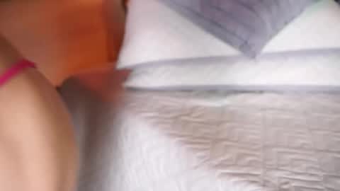 Snapshot of ammy_durand chatting on December 5, 7:21 pm ammy durand online show from December 5, 7:21 pm