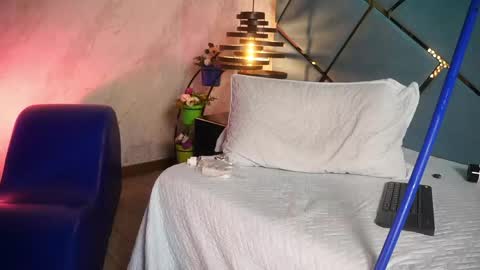 Snapshot of ammy_durand chatting on May 27, 1:57 am ammy durand online show from May 27, 1:57 am